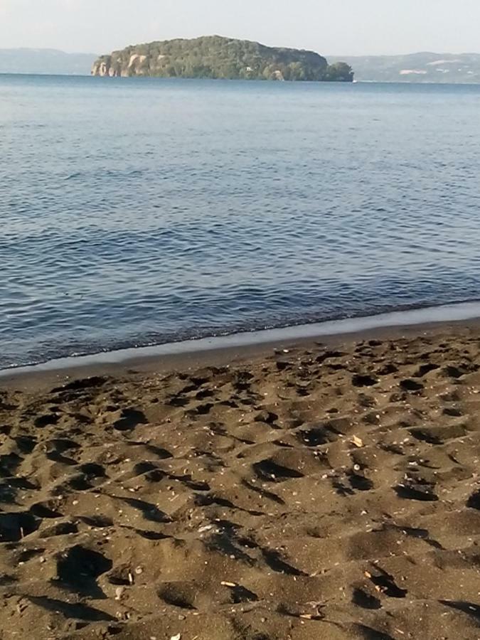 Appartamento A Marta Nel Lago Di Bolsena Екстериор снимка