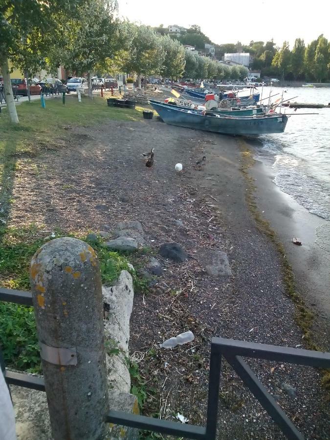 Appartamento A Marta Nel Lago Di Bolsena Екстериор снимка
